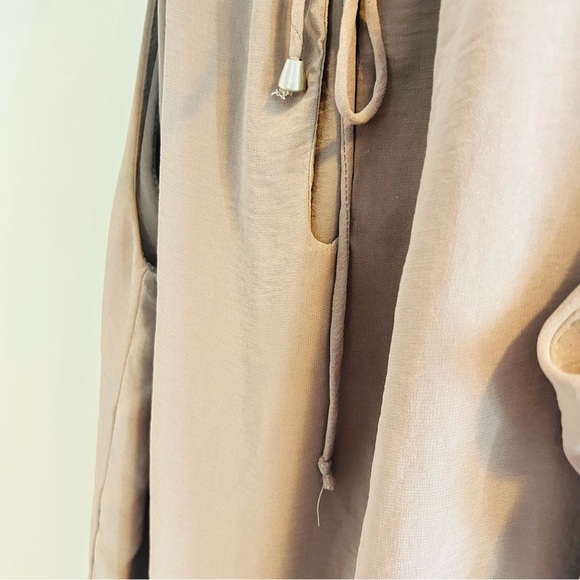 Ariella Sleeveless Blouse Size Small Taupe Brown Tank Halter Keyhole Y2K Neutral - Picture 6 of 8